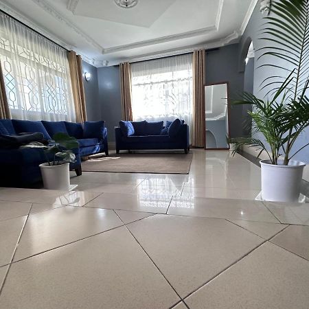 Sally'S Home-Near Jnia Airport Dar es Salaam Bagian luar foto